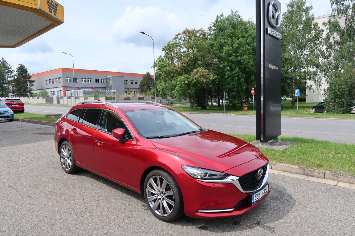 Mazda 6