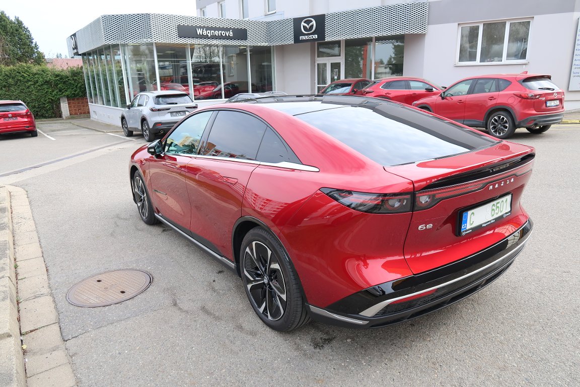 Mazda 6e