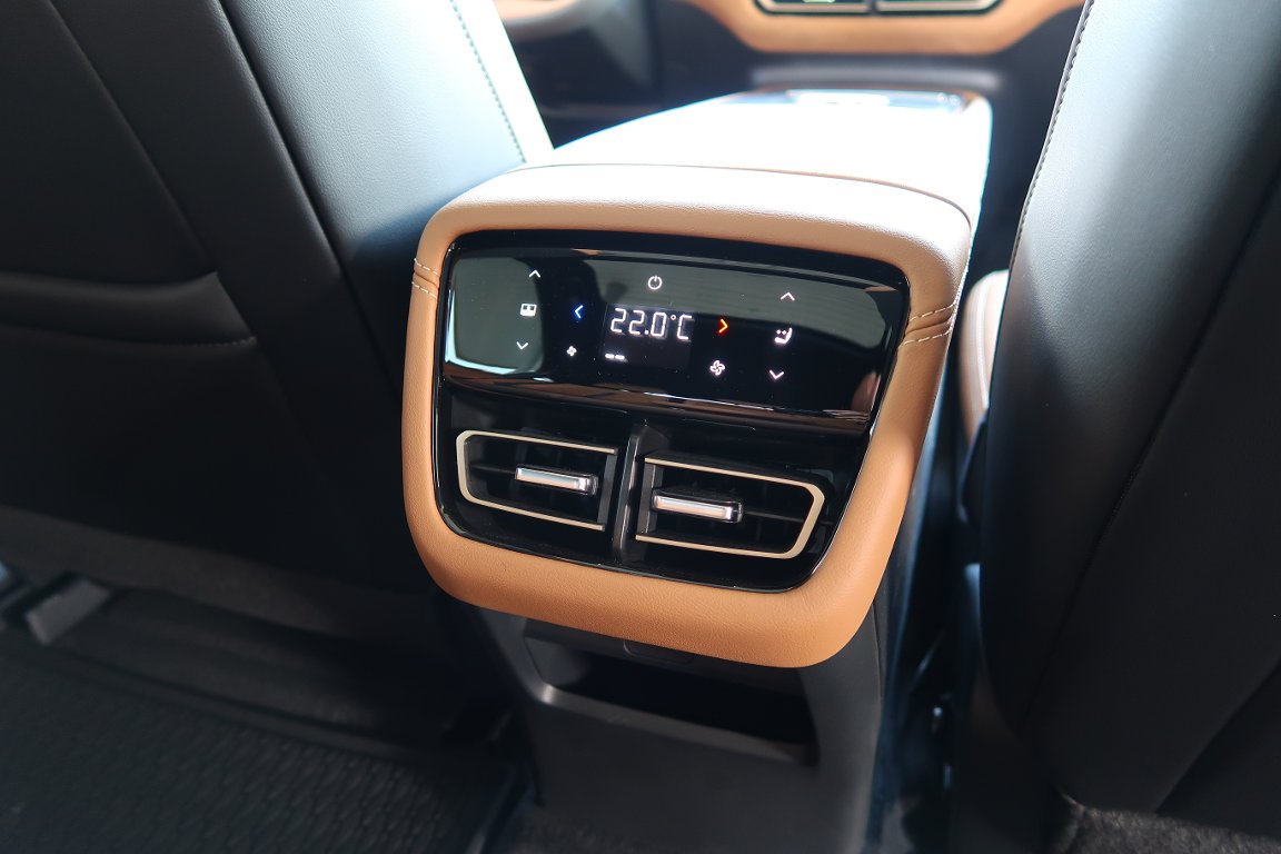 Mazda 6e