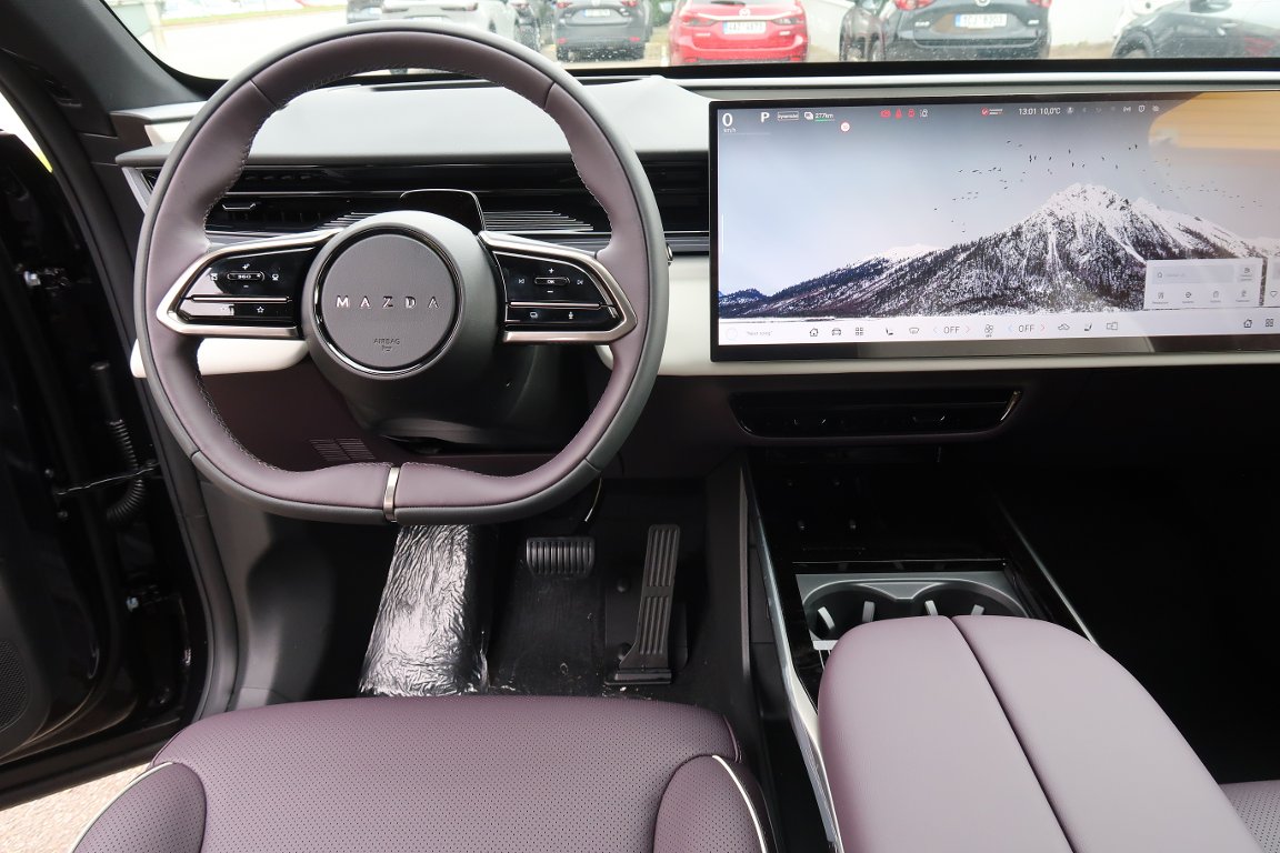 Mazda CX-6e