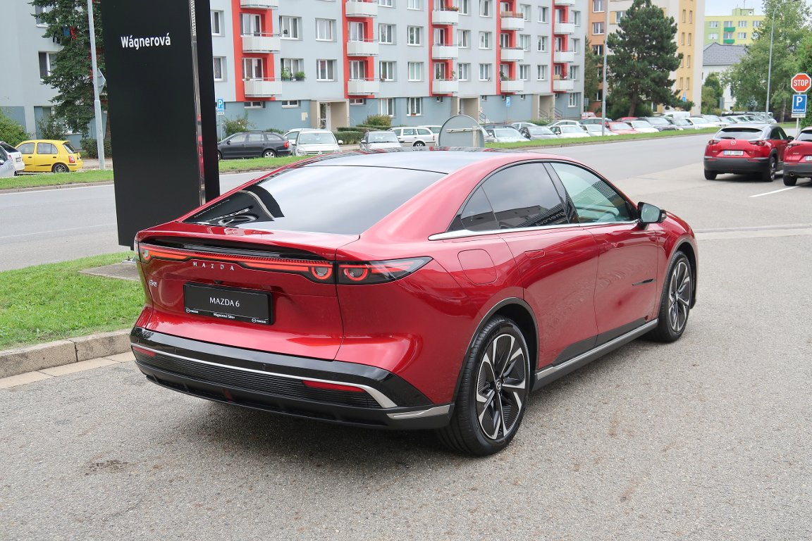 Mazda 6e